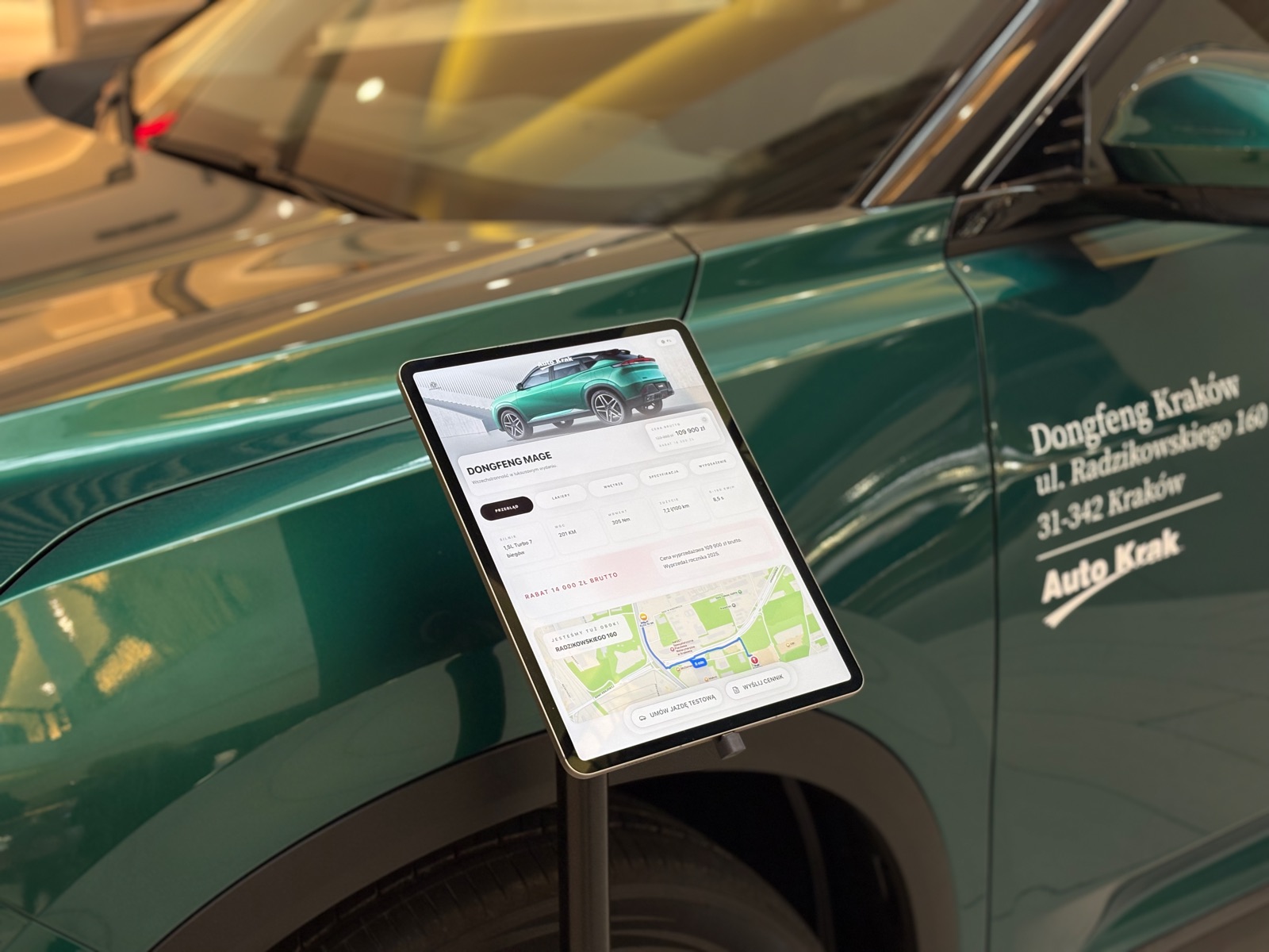 SalesPad tablet beside a Dongfeng Mage vehicle display